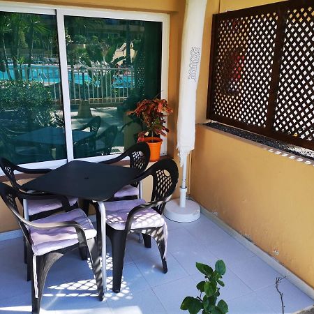 AlicesBungalowPoolView-Summer Corralejo Exterior foto