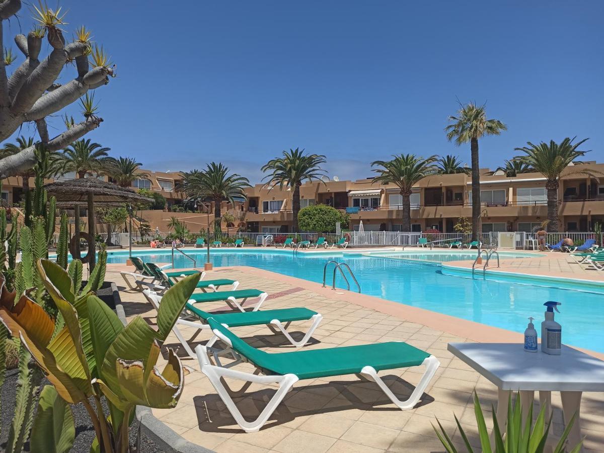 AlicesBungalowPoolView-Summer Corralejo Exterior foto
